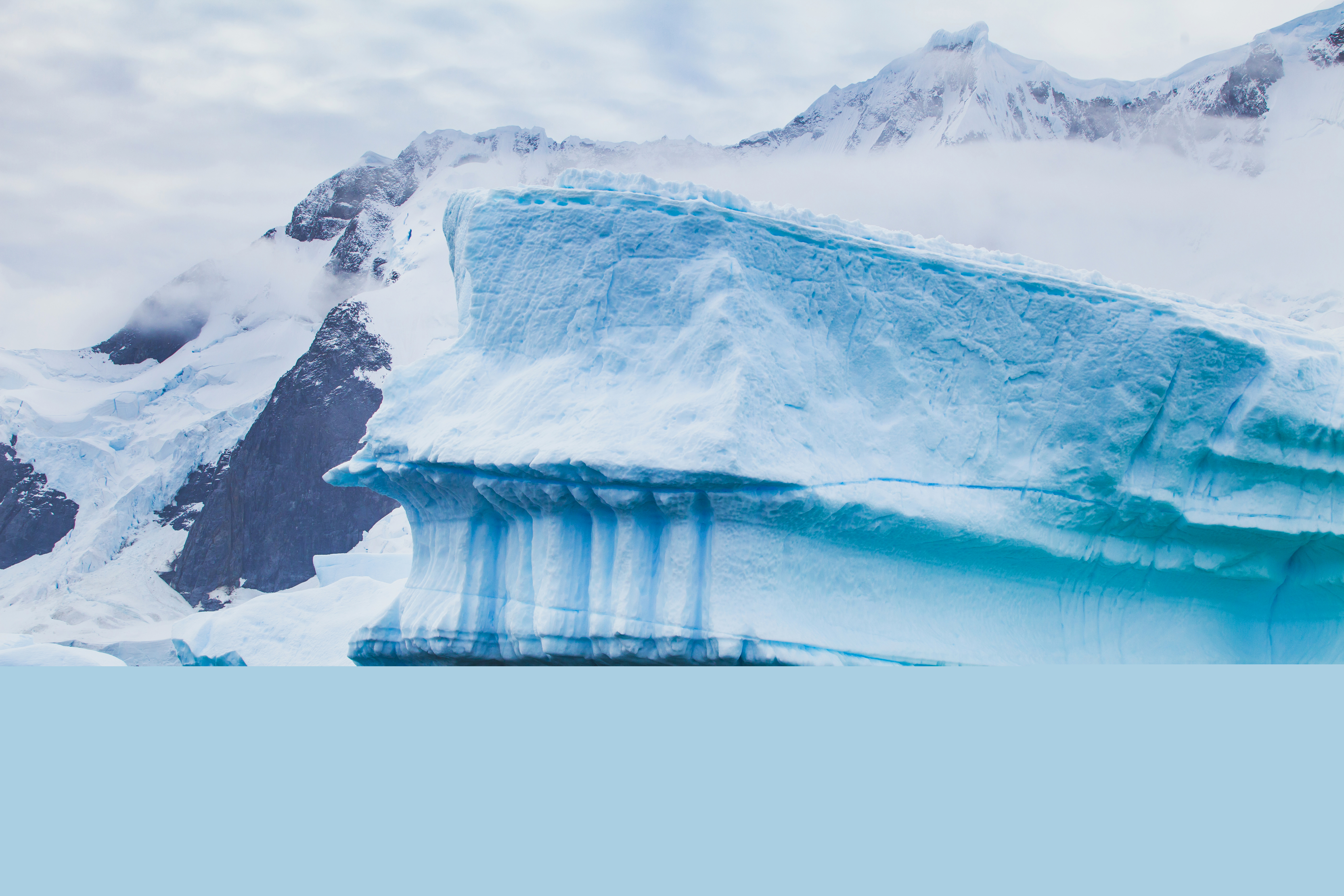 Antarctica kayaking