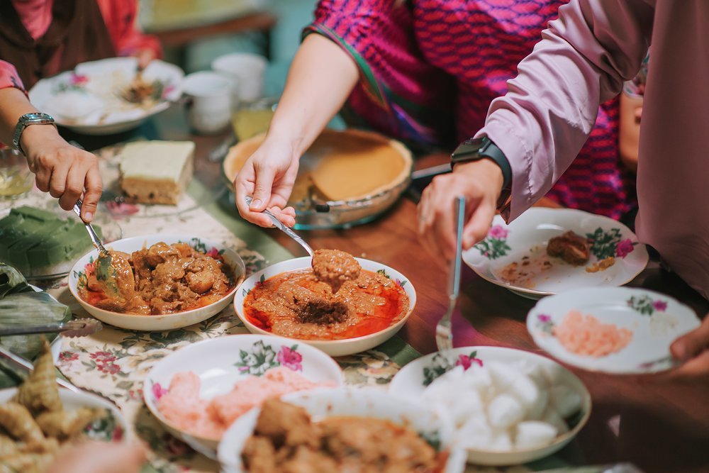 Malaysian cuisine reflects the multi-cultural nature of its people, a mix of Malay, Chinese and Indian with influences from the tribes of East Malaysia and Borneo and, more recently, Eurasian flavours