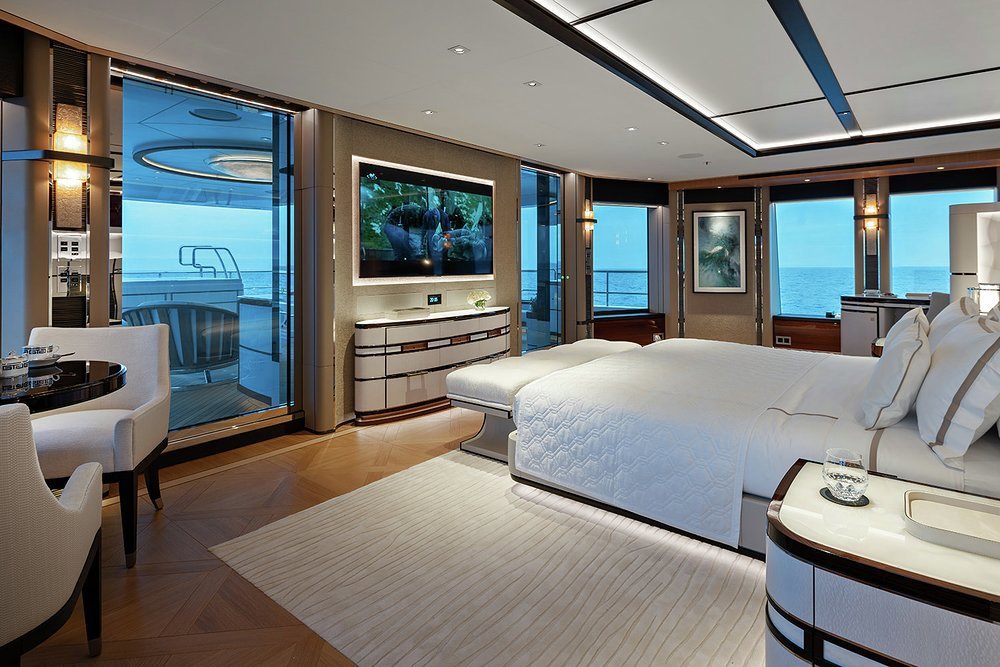 LUSINE - The owner's suite overlooks a private aft terrace with its own jacuzzi