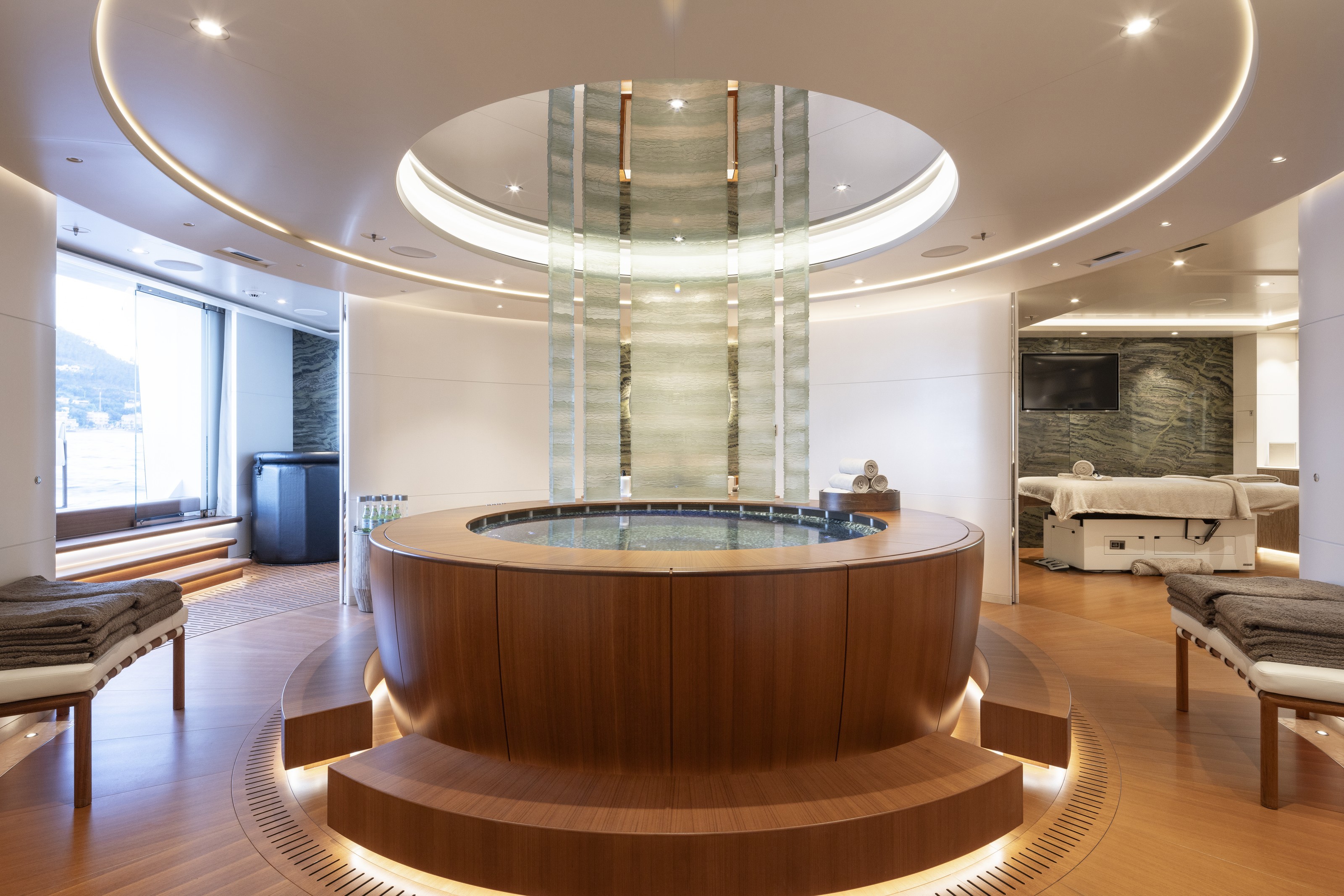 SYNTHESIS yacht