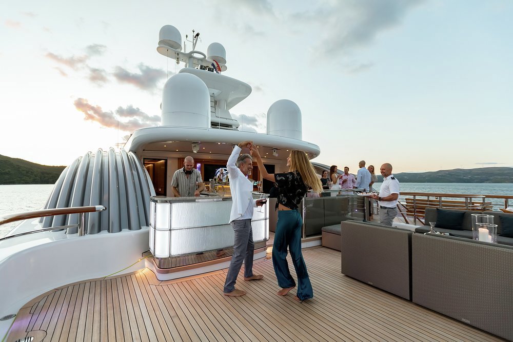 A sun deck nightclub could welcome the biggest names in clubland