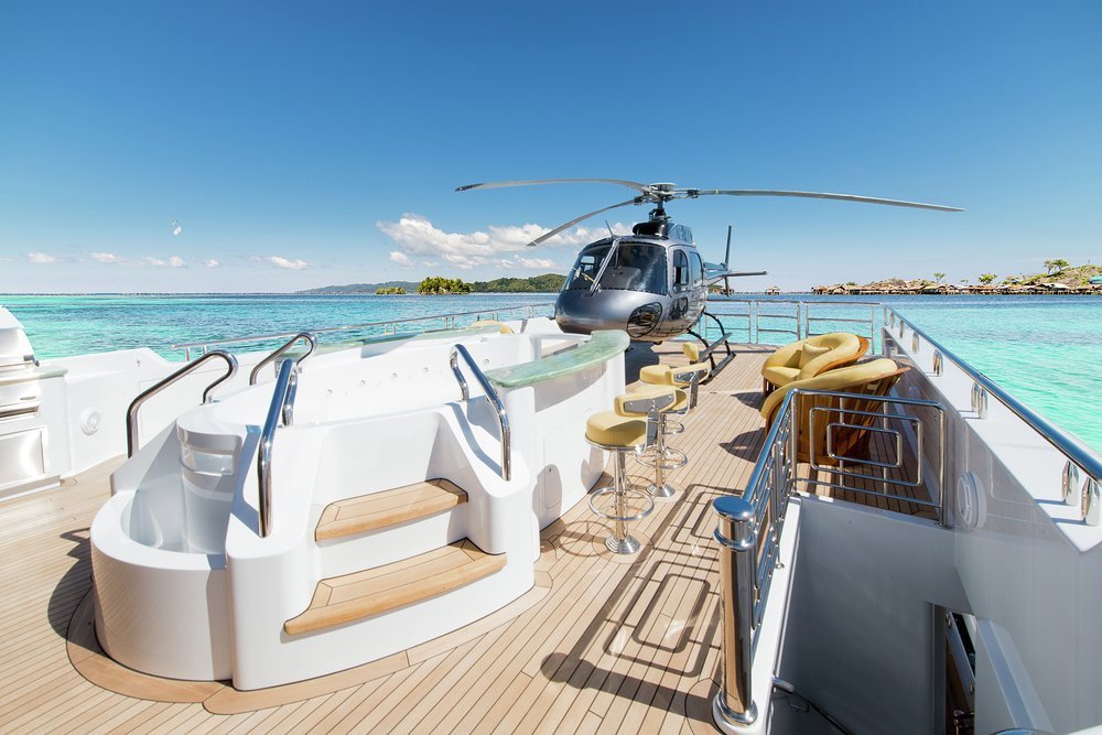 Helipads present the ideal option for a dancefloor and a huge jacuzzi to cool your feet afterwards