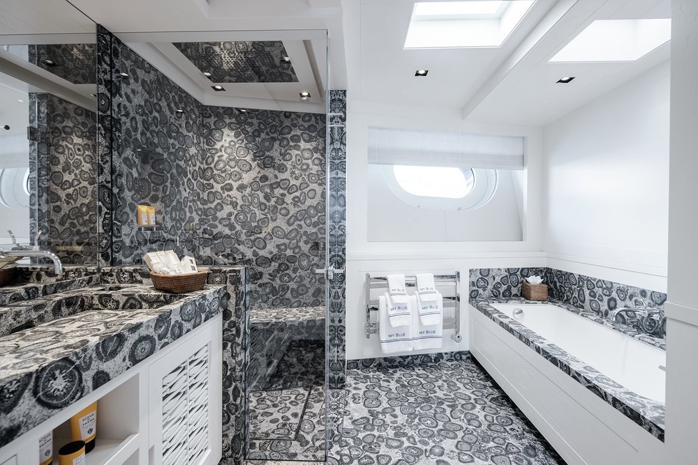 Orbicular marble en suites
