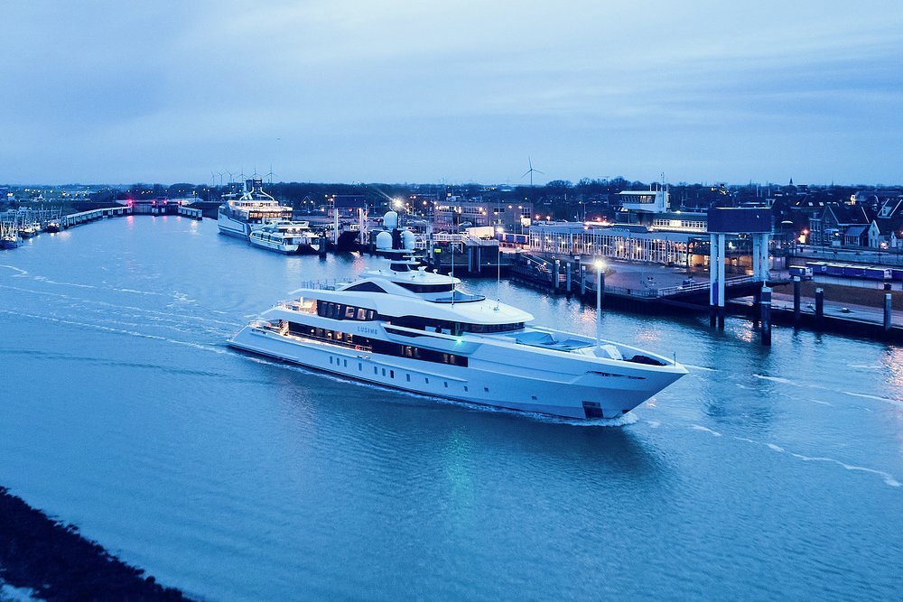 LUSINE on her way to sea trials