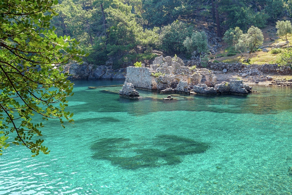 It is believed that Marc Antony built this bathing house, near Göcek, for Cleopatra and that she bathed here