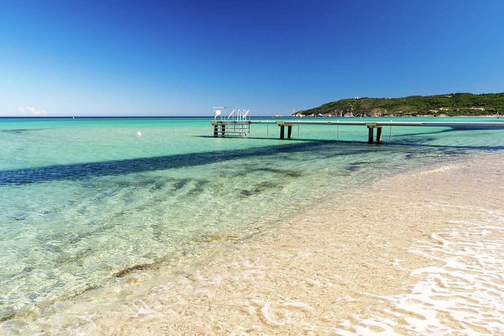 The jetty that has brought so many of the jetset to Club 55