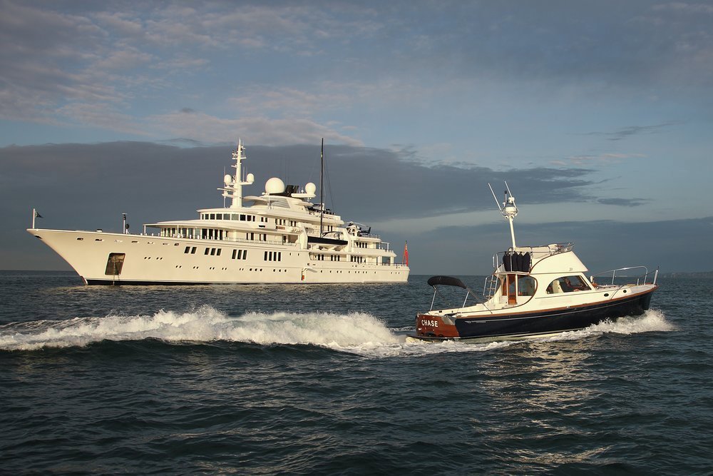 12m Hinckley
