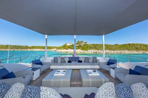 Main deck aft