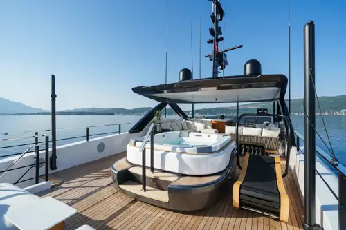 Sun deck jacuzzi