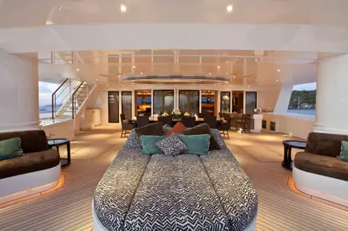 Main deck aft seating area